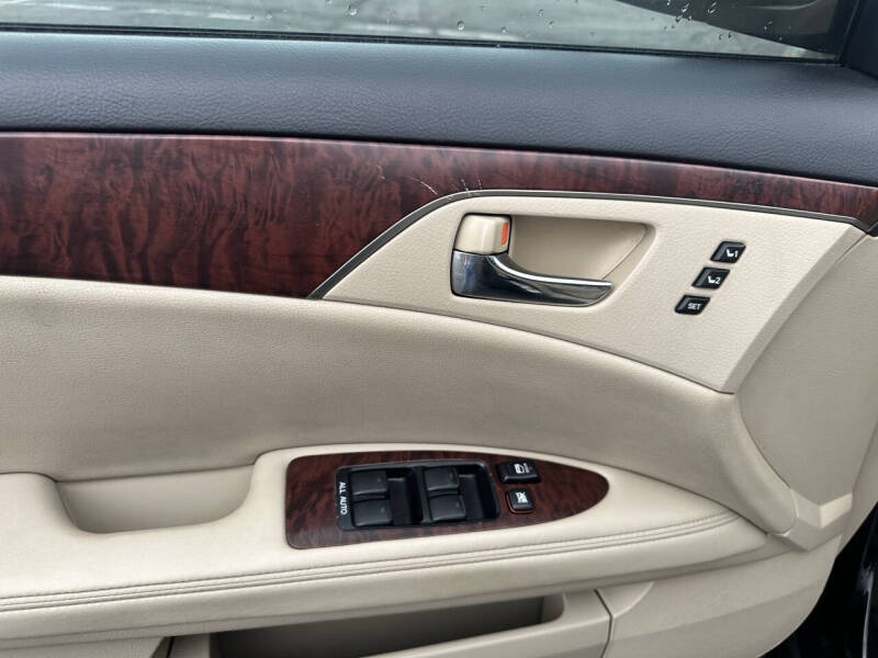 2011 Toyota Avalon Limited