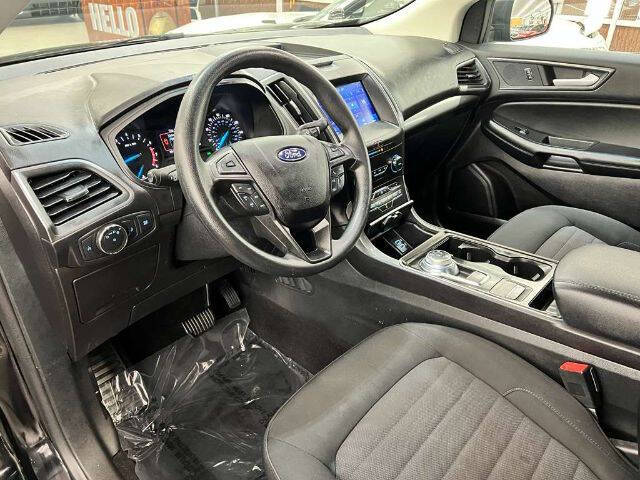 2020 Ford Edge SE