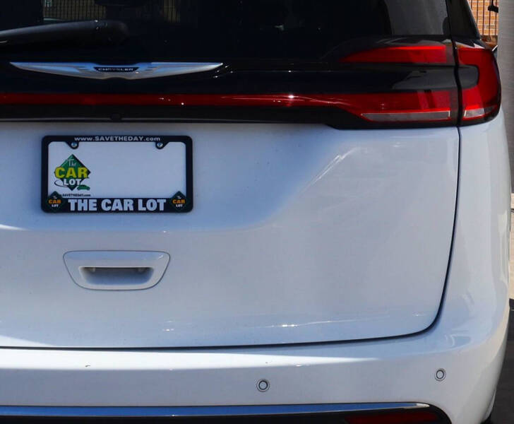 2024 Chrysler Pacifica Touring L