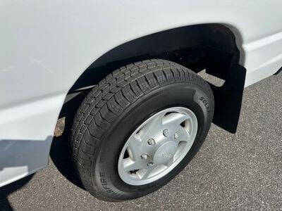 2009 Ford E-Series E-350 SD XL