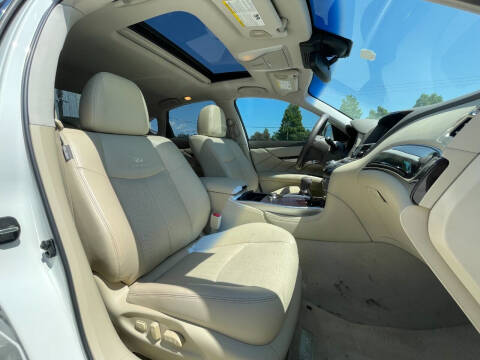 2012 Infiniti M37