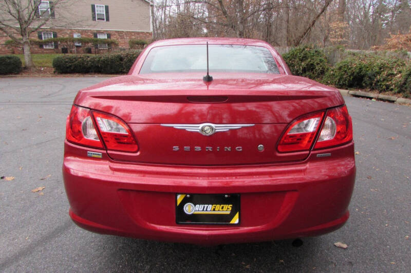 2008 Chrysler Sebring Touring photo 36