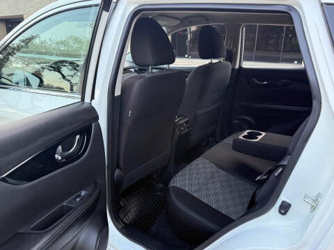 2020 Nissan Rogue Sport SV