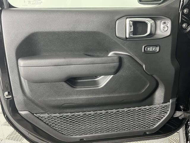 2025 Jeep Gladiator Willys