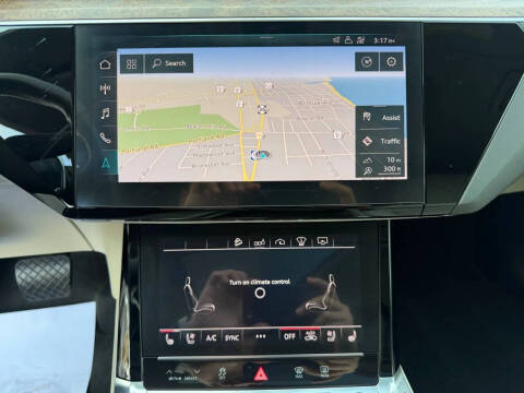 2019 Audi e-tron quattro Prestige