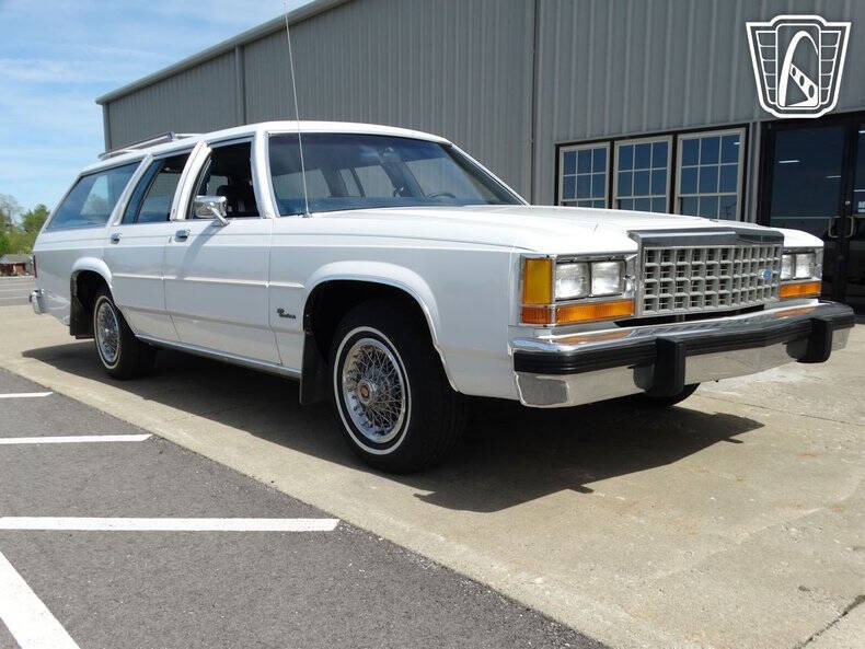 1985 Ford LTD Crown Victoria