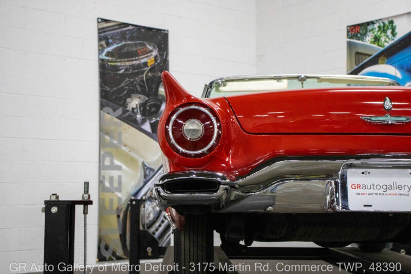 1957 Ford Thunderbird