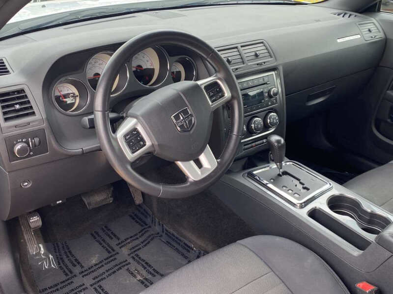 2014 Dodge Challenger SXT