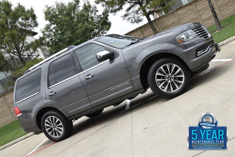 2016 Lincoln Navigator Select