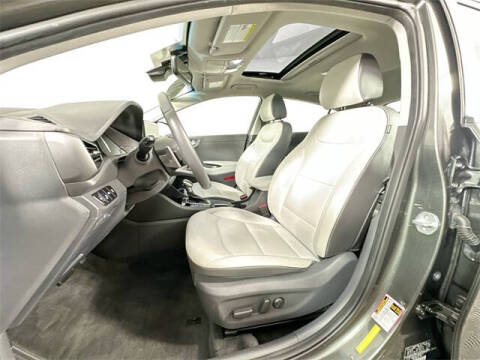 2022 Hyundai Ioniq Hybrid Limited