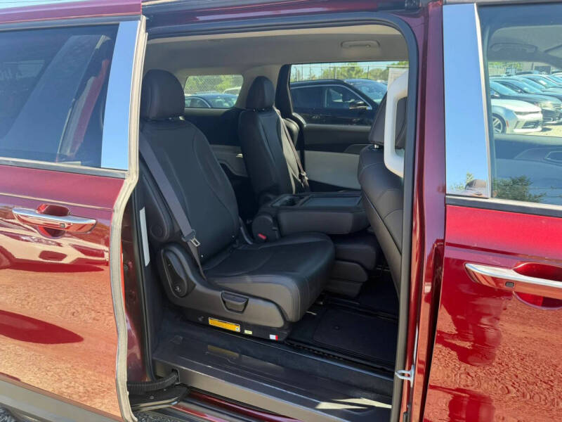 2023 Kia Carnival