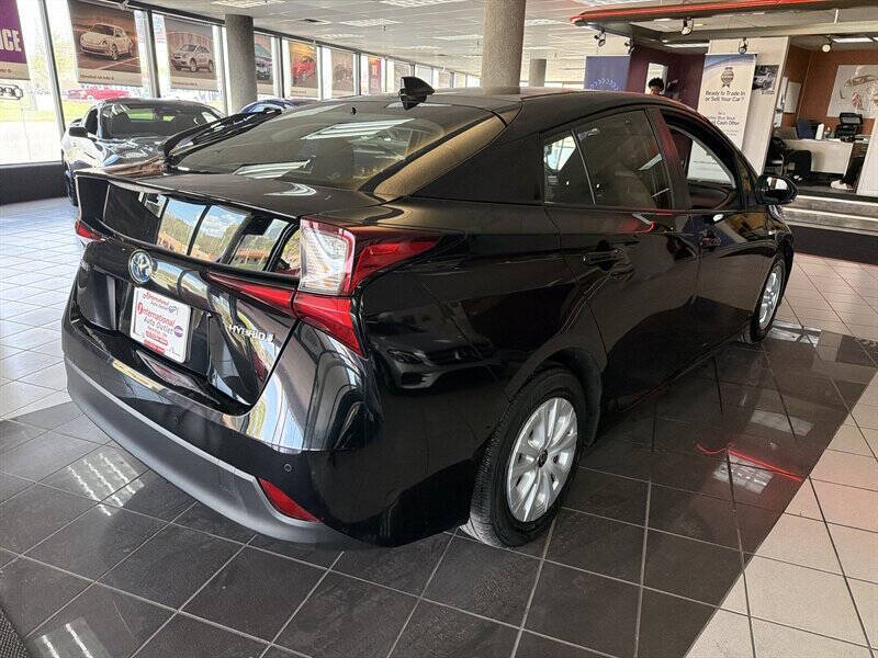 2022 Toyota Prius LE