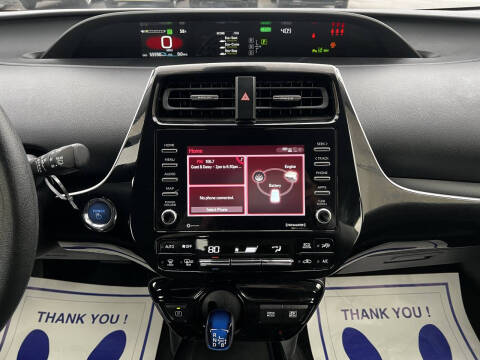 2022 Toyota Prius LE