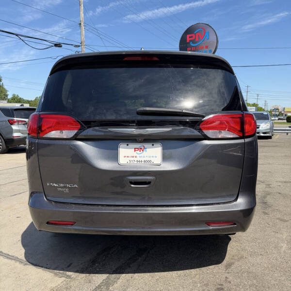 2017 Chrysler Pacifica Touring