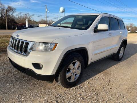 2011 Jeep Grand Cherokee for sale at Dave's Auto Care & Sales LLC in Camdenton MO