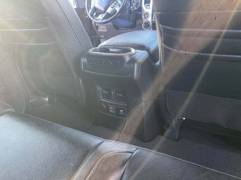 2021 Nissan Titan SL