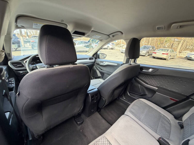 2020 Ford Escape SE