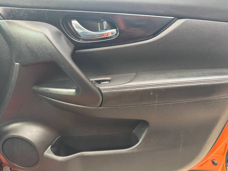 2017 Nissan Rogue Sport SV