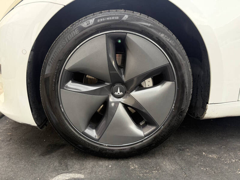 2020 Tesla Model 3 Long Range