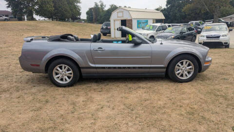 2006 Ford Mustang V6 Standard
