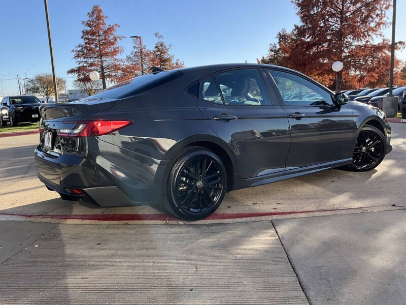 2025 Toyota Camry SE