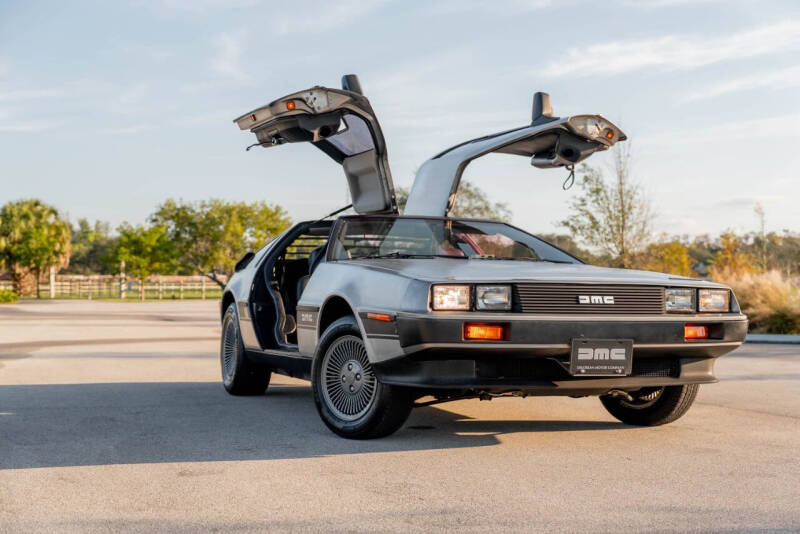 1981 DeLorean DMC-12