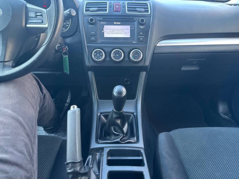 2015 Subaru Impreza 2.0i