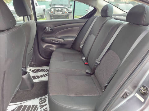 2019 Nissan Versa SV