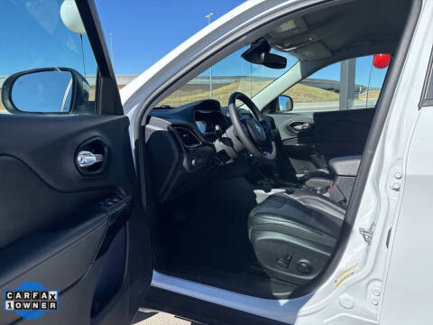 2023 Jeep Cherokee Altitude Lux