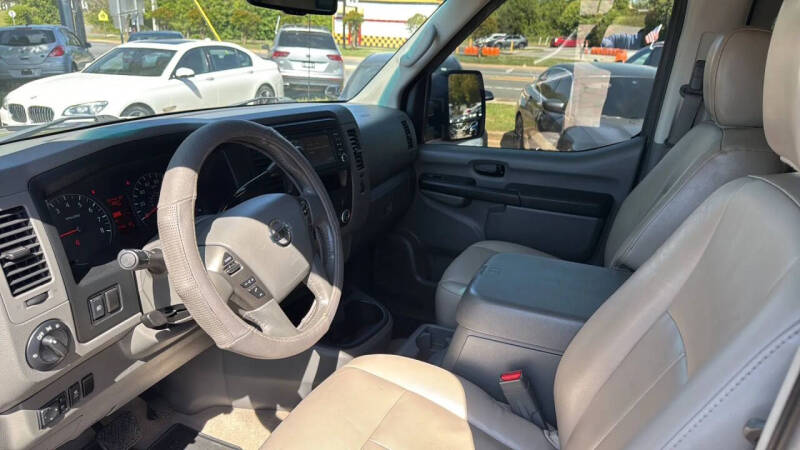 2017 Nissan NV