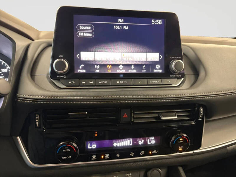 2022 Nissan Rogue SV