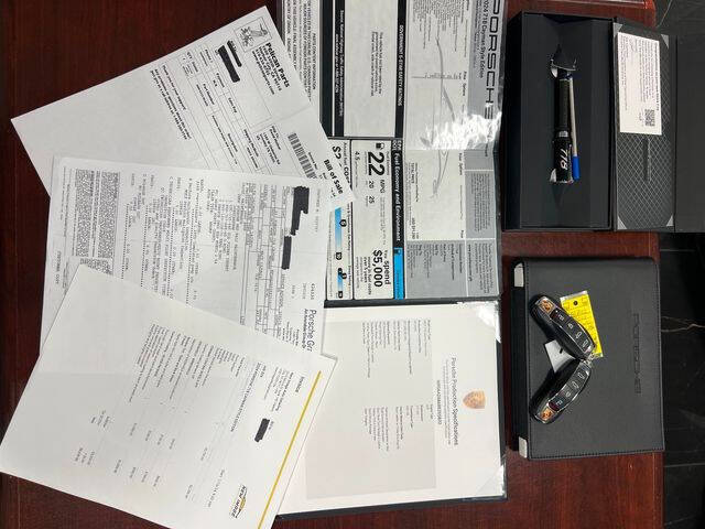 2024 Porsche 718 Cayman Style Edition