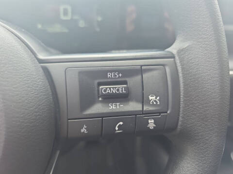 2025 Nissan Kicks S