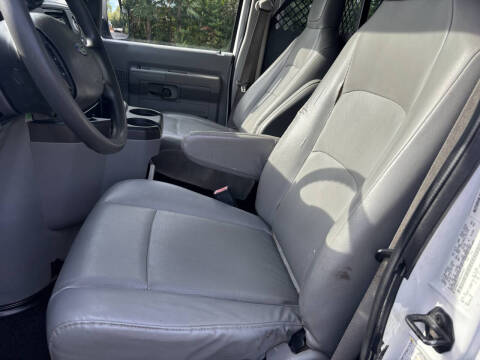 2011 Ford E-Series E-250