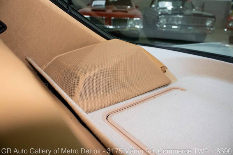 1991 Mercedes-Benz 560-Class 560 SEL