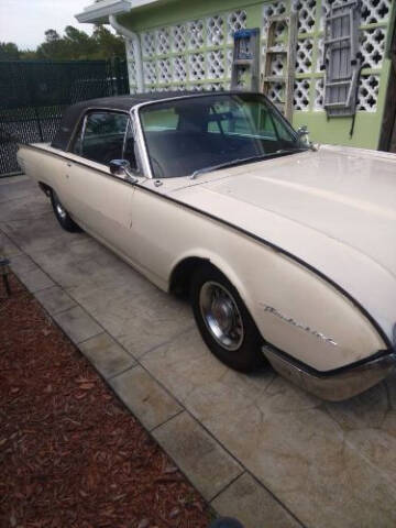 1961 Ford Thunderbird