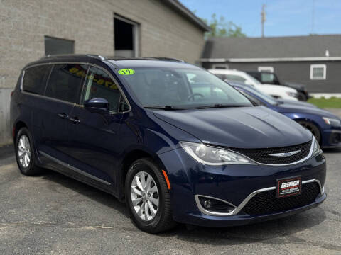 2019 Chrysler Pacifica Touring L