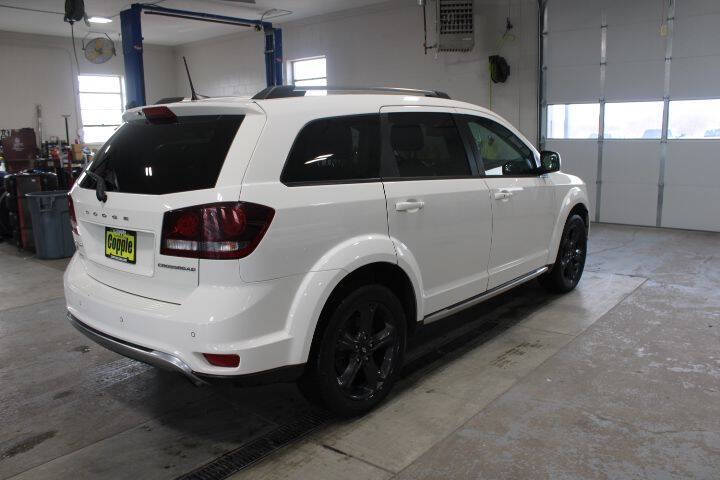 2019 Dodge Journey Crossroad