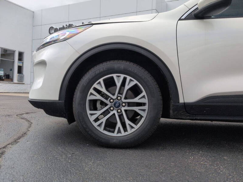 2022 Ford Escape SEL