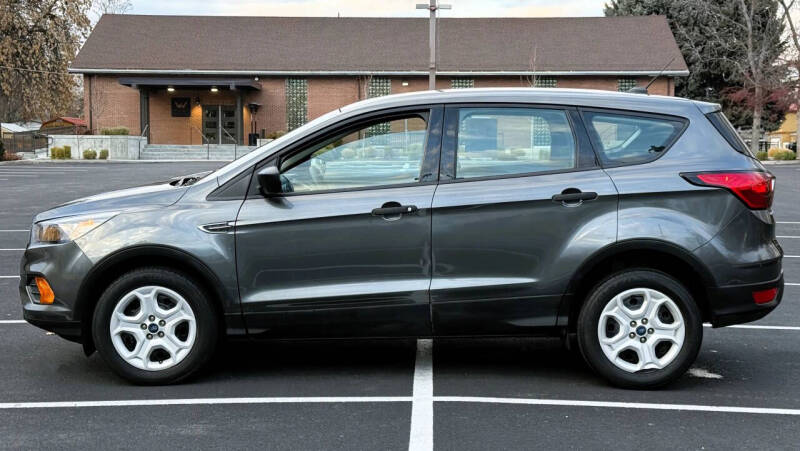 2019 Ford Escape S