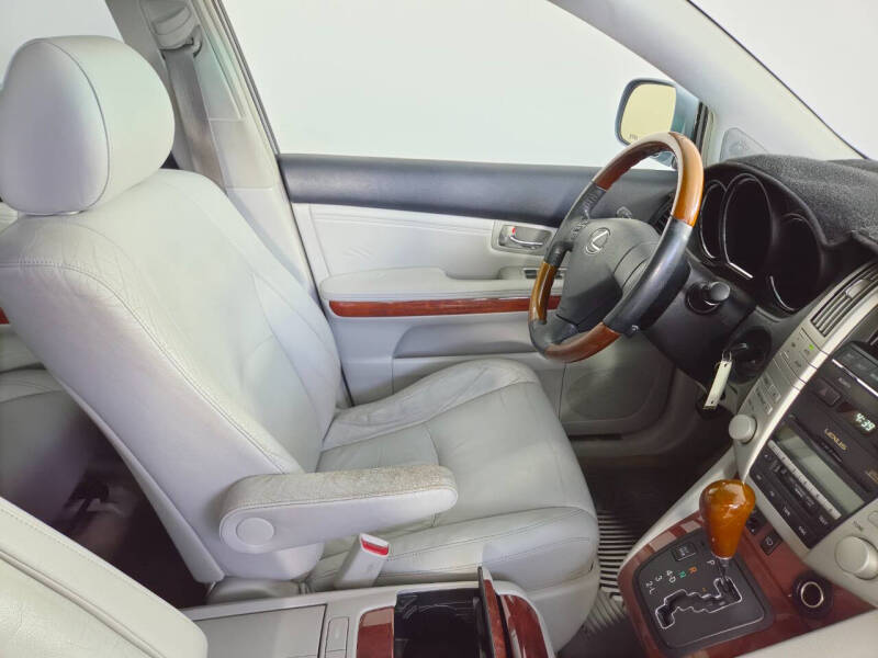 2004 Lexus RX 330