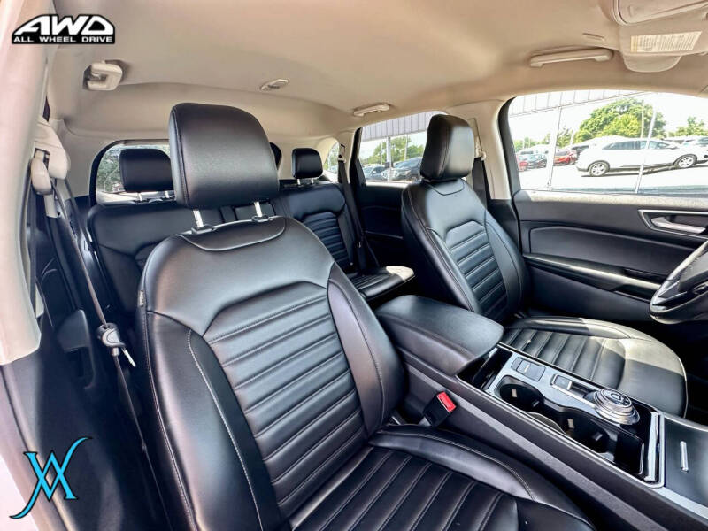 2020 Ford Edge