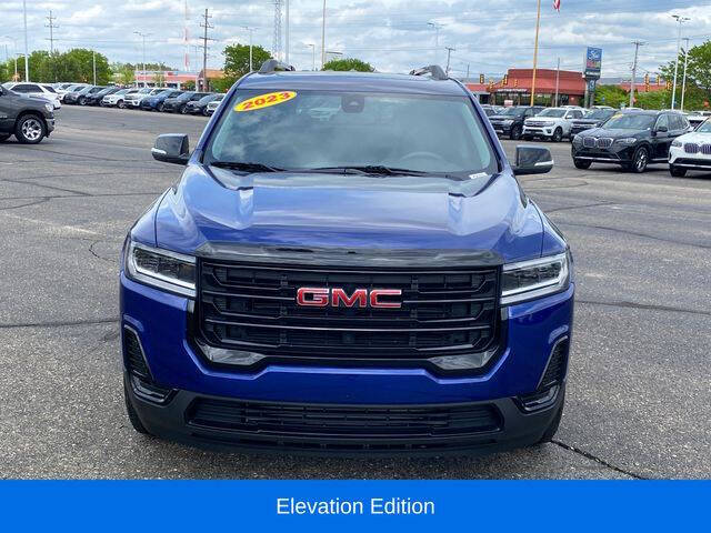 2023 GMC Acadia SLE