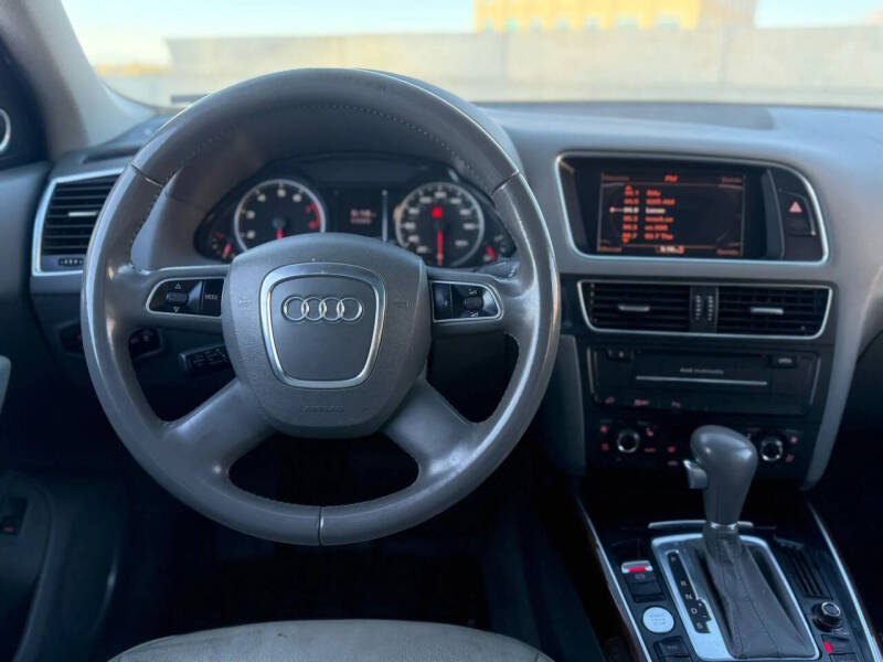 2012 Audi Q5 3.2 quattro Prestige