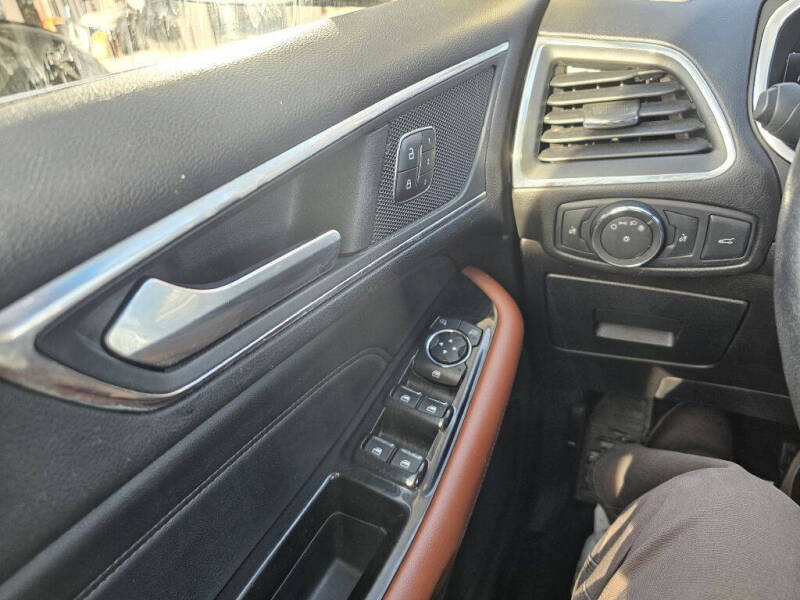 2017 Ford Edge Titanium