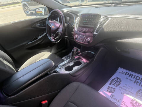 2017 Chevrolet Malibu LT