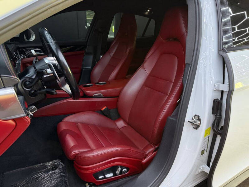 2018 Porsche Panamera