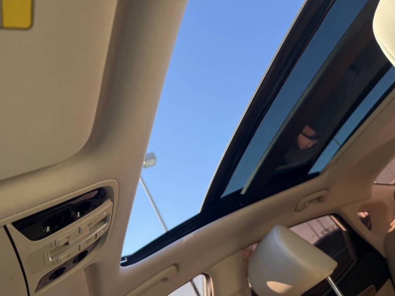 2017 Kia Cadenza Premium