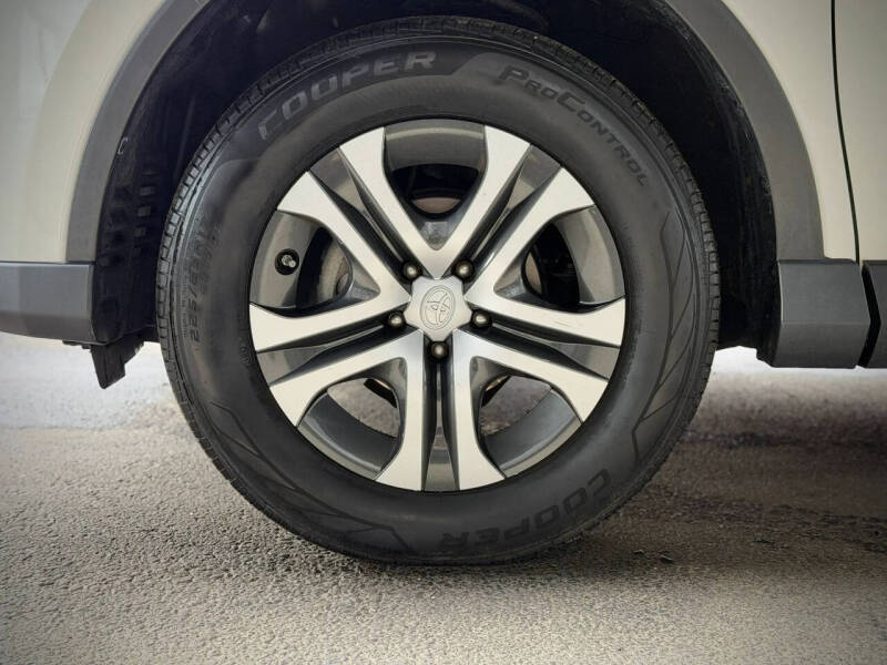 2016 Toyota RAV4 LE