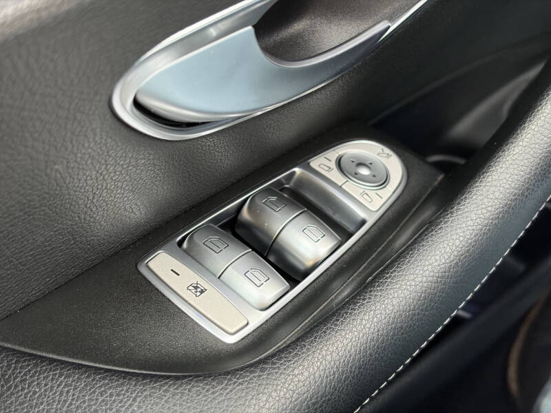 2017 Mercedes-Benz E-Class E 300 4MATIC